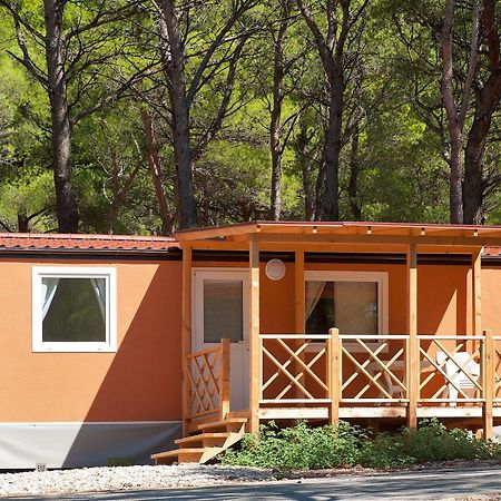 Mobile Homes Basko Polje Campground Baška Voda Kültér fotó