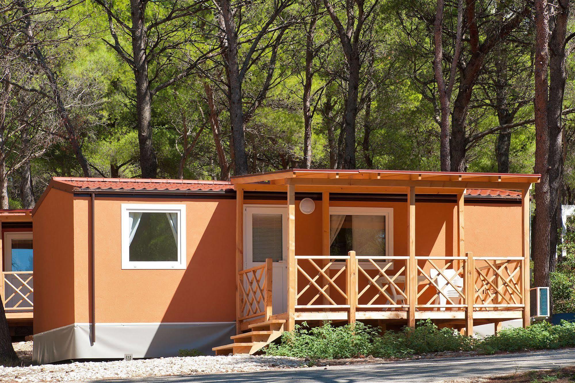 Mobile Homes Basko Polje Campground Baška Voda Kültér fotó