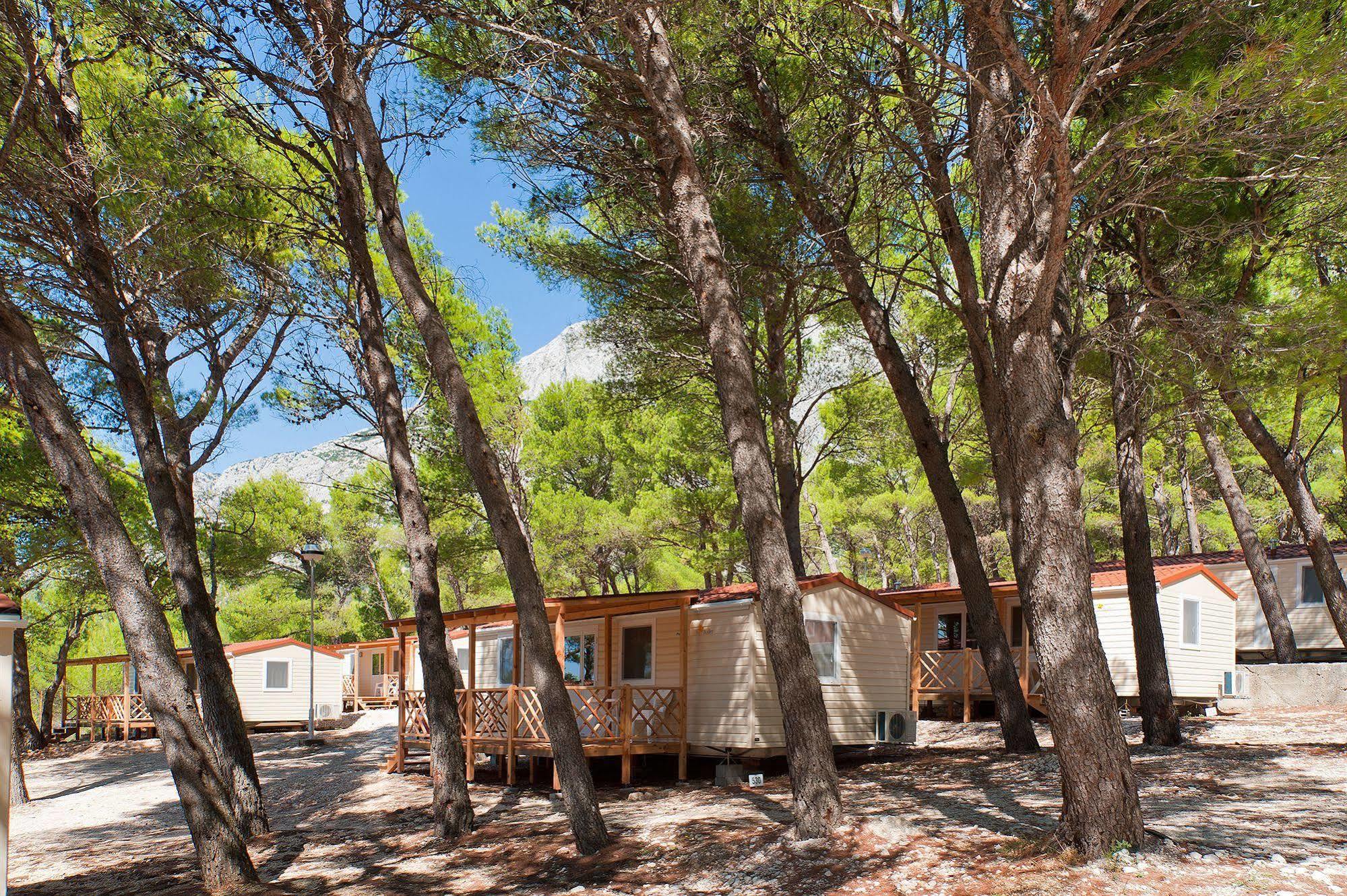 Mobile Homes Basko Polje Campground Baška Voda Kültér fotó